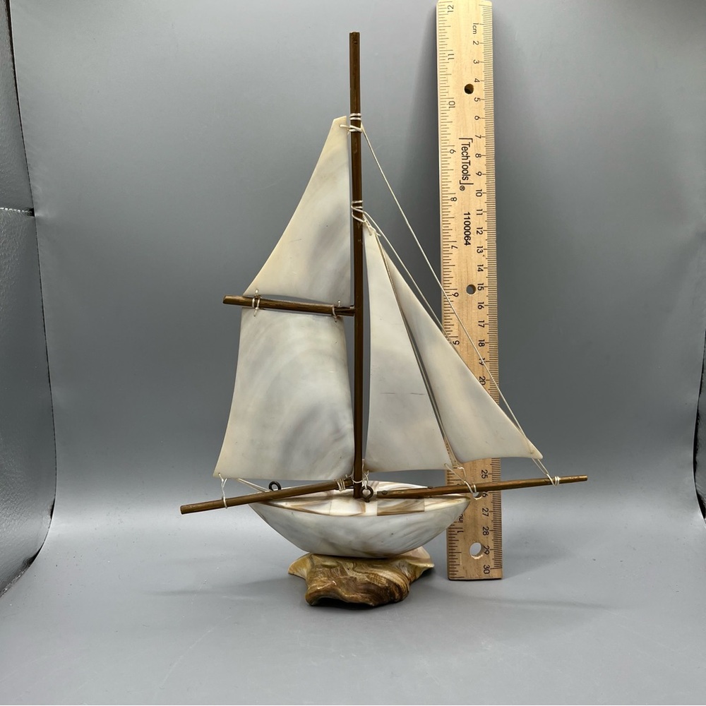 Vintage Midcentury Mother Of Pearl Sail Boat Model MCM - Picture 6 of 8